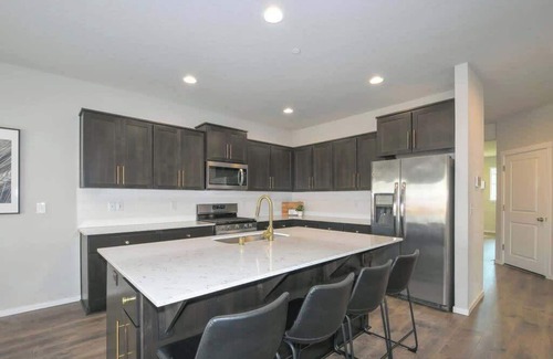 Carver Casa | Camas Family Home - Private Hot Tub & Pool Access