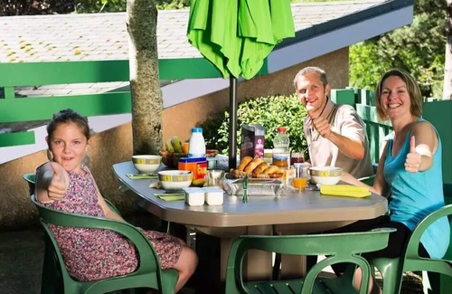 Brassac Villa | Camboussel Holiday Village *** - Cottage escape 4 people