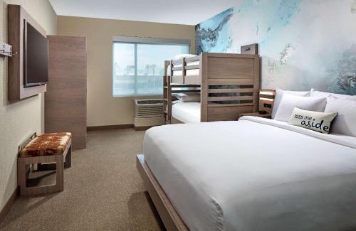 Anaheim Resort Hotel | Cambria Hotel & Suites Anaheim Resort Area