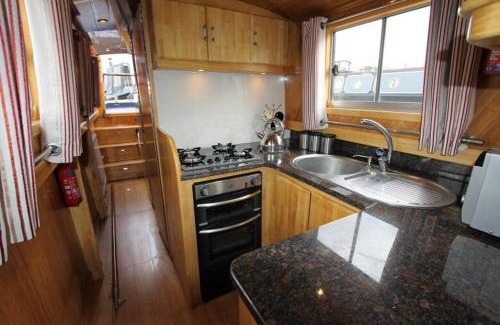 Cambridge City Centre Alquiler De Eote | Cambridge Narrowboats - Beautiful New Moon Narrowboat