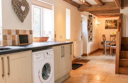 Billingsley Cabaña | CAMDEN COTTAGE, family friendly, with open fire in Cleobury Mortimer