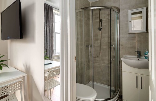 Holloway Hotel | Camden Suites