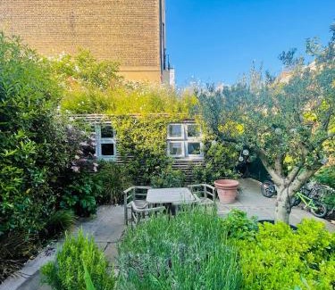 Cantelowes Casa | Camden Town Garden Cabin