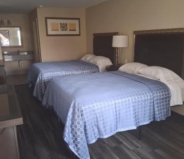 Victoria Hotel | Cameron inn and Suites