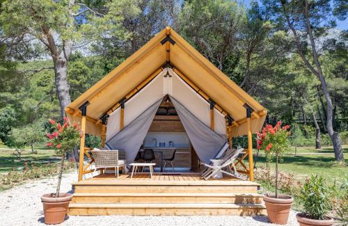 Blato Complejo | Camp Dole Zivogosce - Mobile home and Glamping tent