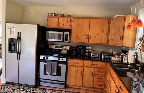 Gouldsboro Cabaña | Camp Hideous Cottage-Super charming!