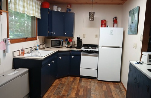 Woodgate Casa | Camp Kuchen- 3 bdrm lakefront on beautiful White Lake