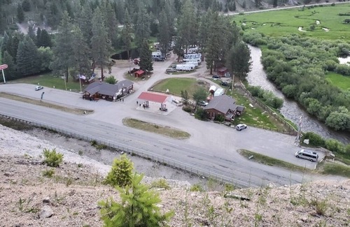 Ravalli County Alquiler De RV | CAMP SULA - RV SITE 17