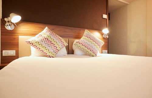 Bizanos Hotel | Campanile Pau Est-Bizanos