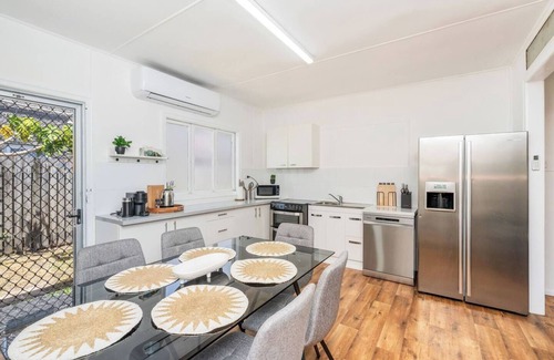 Torquay Casa | Campbell Cottage A Beachside Escape in Torquay