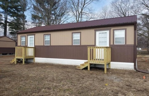 New Boston Cabina | Campground Living