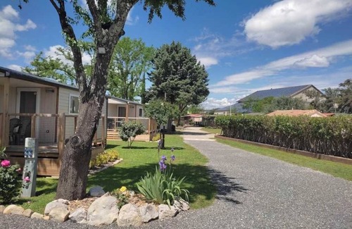 Massillargues-Attuech Casa | Camping 3 étoiles - Piscine - eebibh