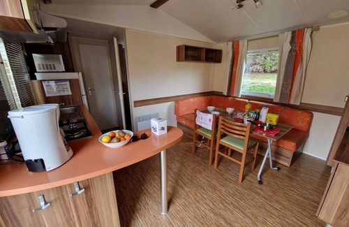 Saint-Geniez-d'Olt Casa | Camping 4 étoiles - Parc aquatique - efahaa