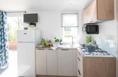 Ambon Otro | Camping 4 étoiles - Parc aquatique - eeiagg