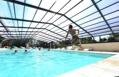 Aubigny-les-Clouzeaux Casa | Camping 4 étoiles - Piscine - eehhie