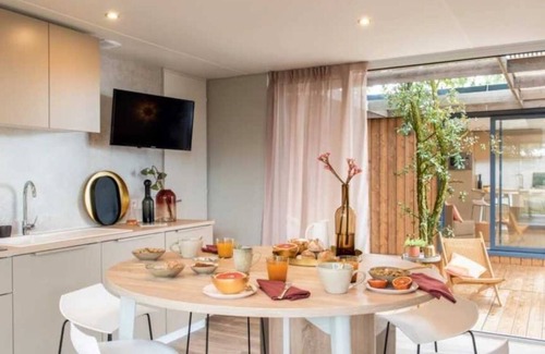 Le Muy Casa | Camping 5 étoiles - Parc aquatique - ef0abg