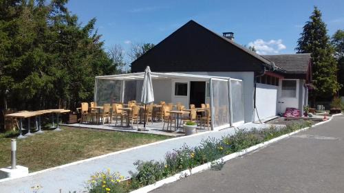 Rochefort-Montagne Otro | CAMPING de la BUGE