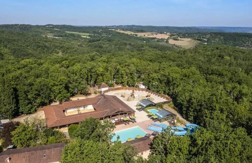 Cenac-et-Saint-Julien Casa | Camping Romanée Le Lou Castel**** - COMFORT Lodge - 2 bedrooms for 5 people