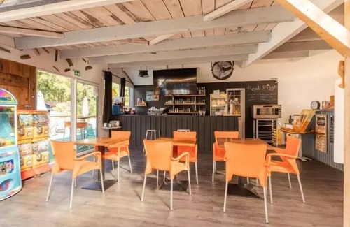 Saint-Sulpice-de-Royan Casa | Camping maeva Club Royal Ocean **** - Hutt Cabin 1 Room 2 People Without Sanitary