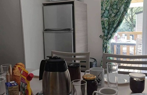 Saint-Maurice-d'Ibie Casa | Camping Le Sous Bois *** - Mobile home Trigano 4 rooms 6 people Air-conditioned