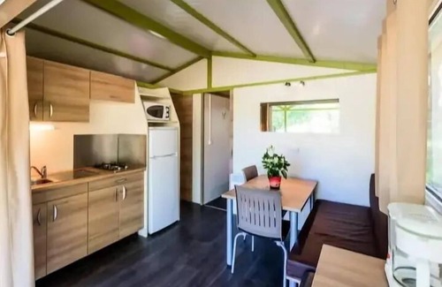 Saint-Cyprien Plage Chalet De Esquí | Camping Le Soleil de la Méditerranée ***** - Chalet Comfort 3 rooms 4 adults + 2 children - TV