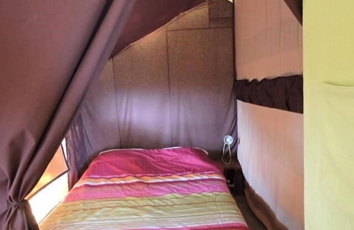 Venterol Alquiler De RV | Camping Les Terrasses Provençales* - Tent Lodge 3 rooms 4 people Without Sanitary
