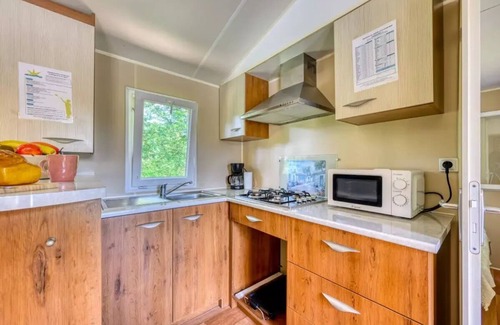 Saint-Sornin Casa | Camping maeva Escapades Les Étangs Mina *** - Mobile Home Premium 4 Rooms 6/8 People Pond Side + TV