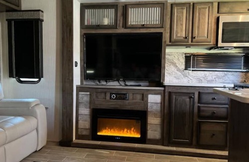 Duncanville Casa | Camping or Glamping you decide! Near Tuscaloosa.