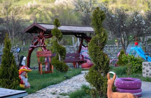 Merisor Otro | Camping, Picnic Merișor Bănița Hunedoara