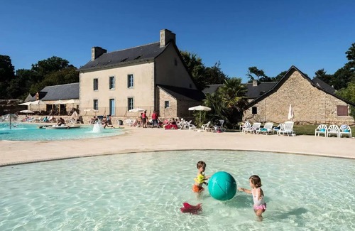 Quimper Villa | Camping Sunêlia Lanniron Orangery ***** - House Ty Kerbabic 56m2 5 persons