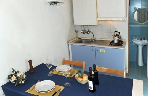 Monte del Lago Alquiler De RV | Camping Villaggio Cerquestra