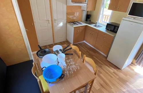 Petit-Palais-et-Cornemps Casa | Campsite Le Pressoir **** - Mobil-Home 3 bedrooms (6/8 pers.)
