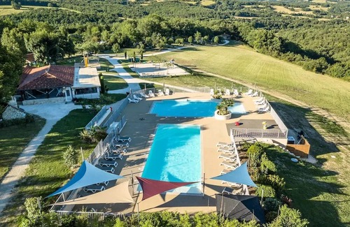 Seniergues Casa | Campsite Domaine de la Faurie**** - COMFORT mobile home - 3 bedrooms for 6 people