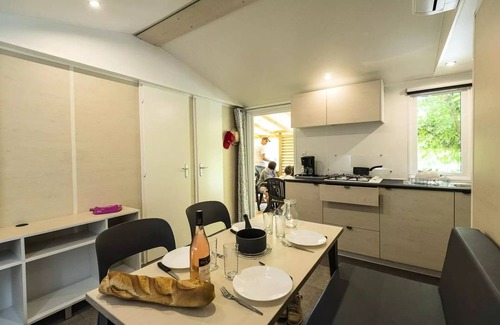 Goudargues Casa | Campsite Flower le Saint Michelet**** - Mobile home Super Mercure Confort 3 Rooms 4 People