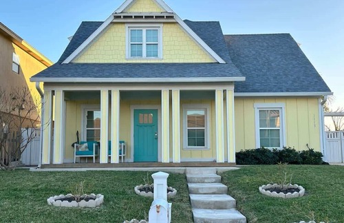 Port Isabel Casa | Canal Front Retreat w/Boat Dock & Coastal Views