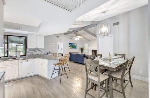Pelican Casa | OFERTA 18-23 DE MAYO Canal del Golfo Piscina climatizada Bañera de hidromasaje Playa Alquiler de botes