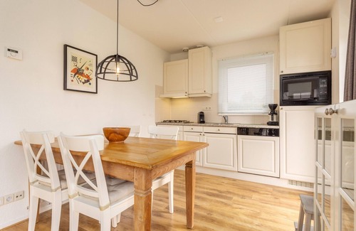 Eernewoude Casa | Estancia en bungalow junto al canal