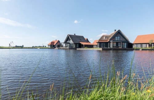 Ossenzijl Villa | Villa Canal con Terraza