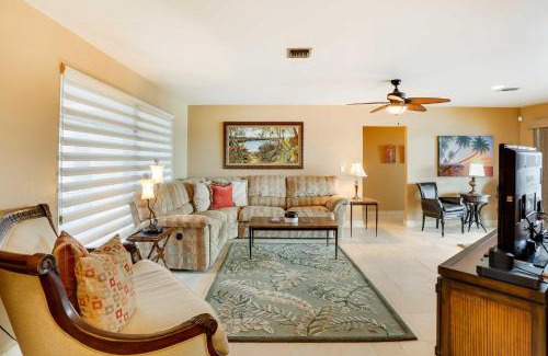 Caloosahatchee Casa | Canalfront Home with Private Dock in Cape Coral
