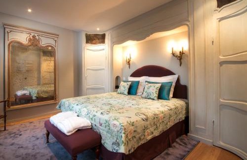 Historical Center Bruges Casa | Canalside House - Luxury Guesthouse