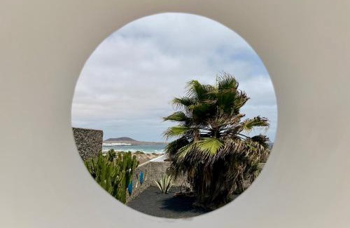 Urbanización Famara Villa | Canaryislandshost l Origen