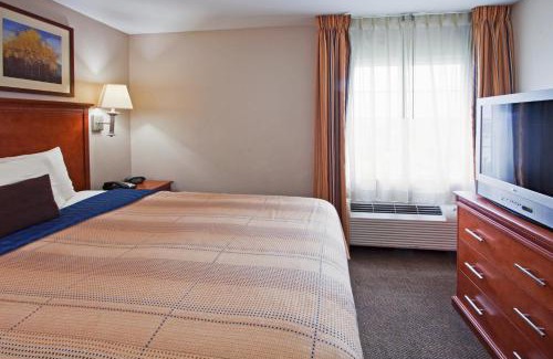 Edgewood Hotel | Candlewood Suites Fort Lauderdale Airport-Cruise by IHG