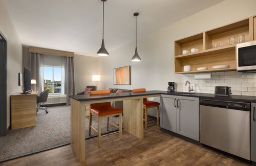 Lexington Hotel | Candlewood Suites Lexington Medical District by IHG