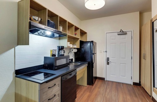 Georgetown Hotel | Candlewood Suites Lexington by IHG