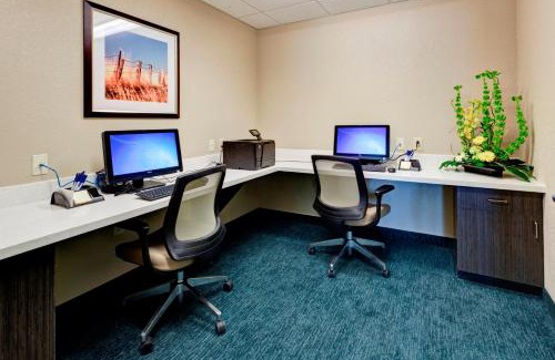 Manhattan Hotel | Candlewood Suites Manhattan by IHG