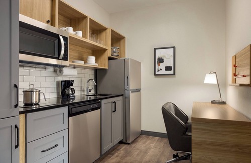 Oakwood Hotel | Candlewood Suites Oakwood by IHG