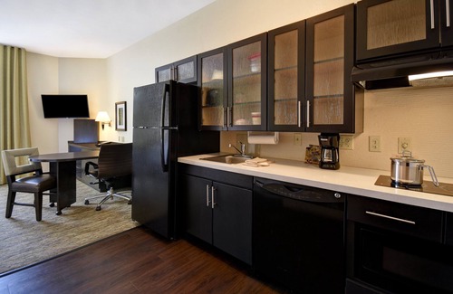 Barton Hotel | Candlewood Suites St. Clairsville by IHG