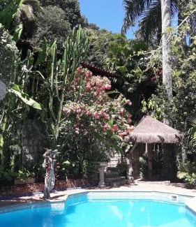 Centro Comercial Chalet De Esquí | Candy Ilhabela 1