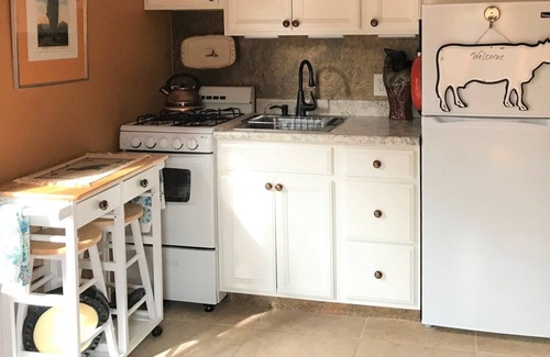 Tyrone Apartamento | Canta a mi Alma (Canta a mi alma) con el Bosque Nacional Gila al frente / atrás