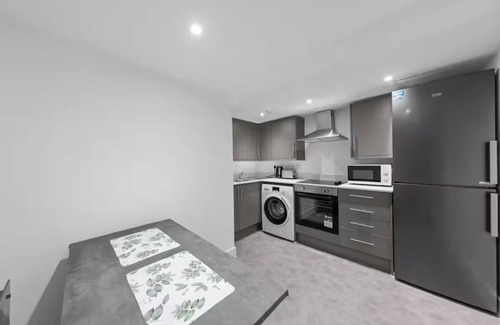 Canterbury Cabina | Canterbury Castle Lodge - 8 Bedroom Retreat